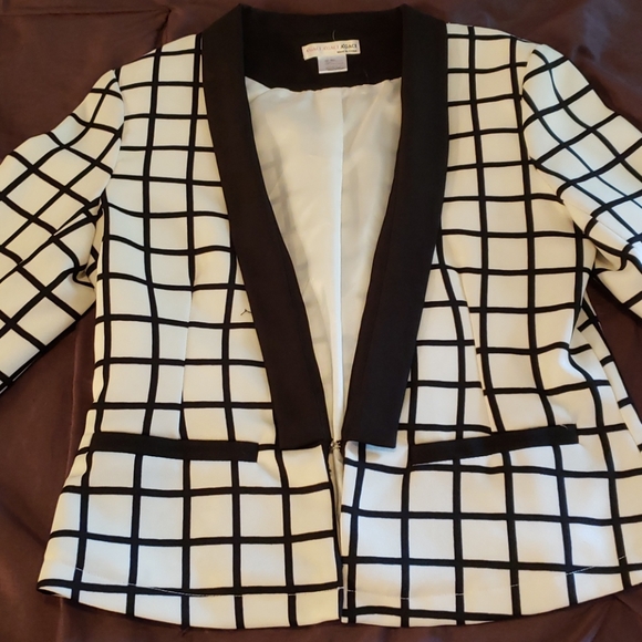 Blazer - Picture 1 of 3